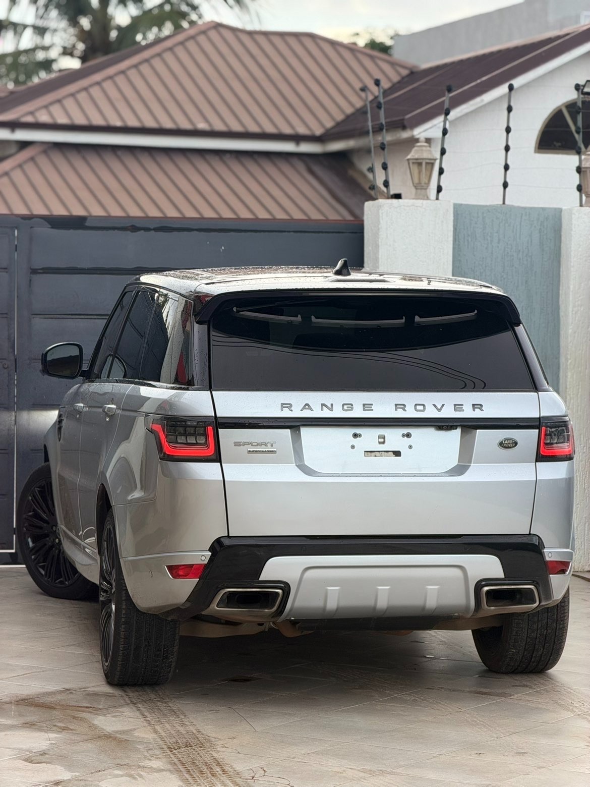 2019 Land Rover Range Rover Sport thumb 2